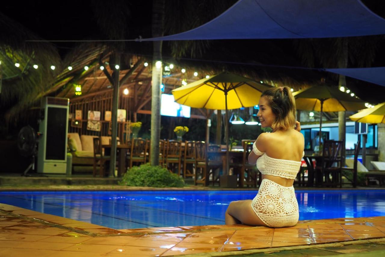 バーンポン ロッジ San Kamphaeng エクステリア 写真